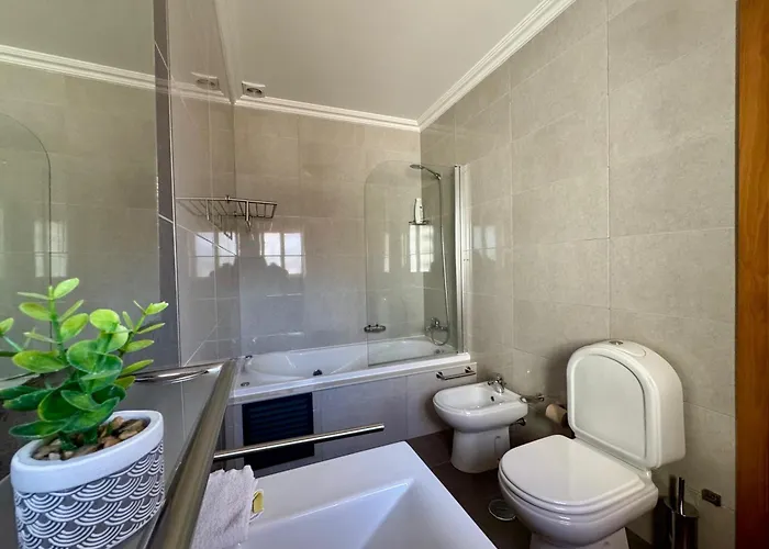 Semesterbostad Serenity *